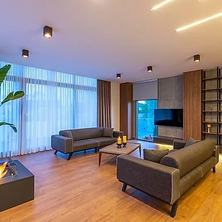 Premium With Sea And Ozone Pool, Garden Hotel